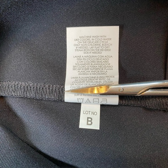 Cabi Classic Black Trousers Sz 6 Smooth Front Back Zip Closure - Picture 13 of 13